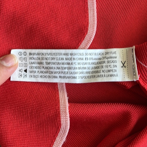 Scalloped edge cropped tank - Picture 5 of 5